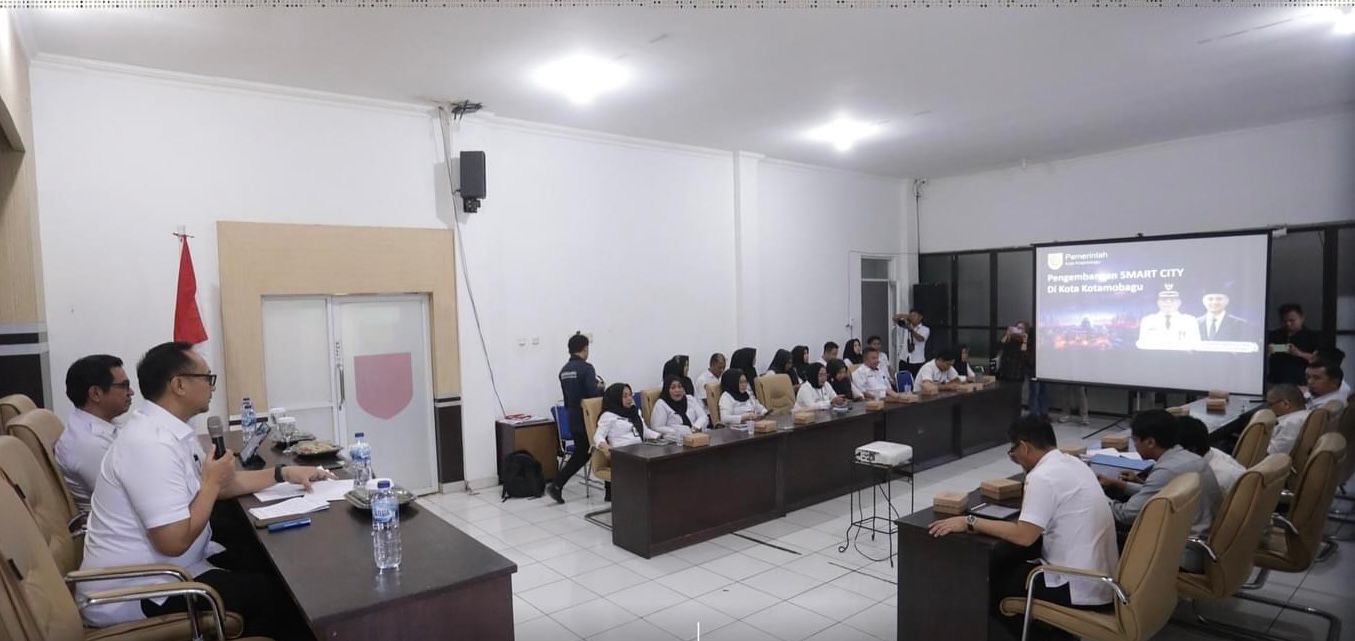 Pemkot Kotamobagu gelar rapat evaluasi Smart City, Rabu (23/10/2024).