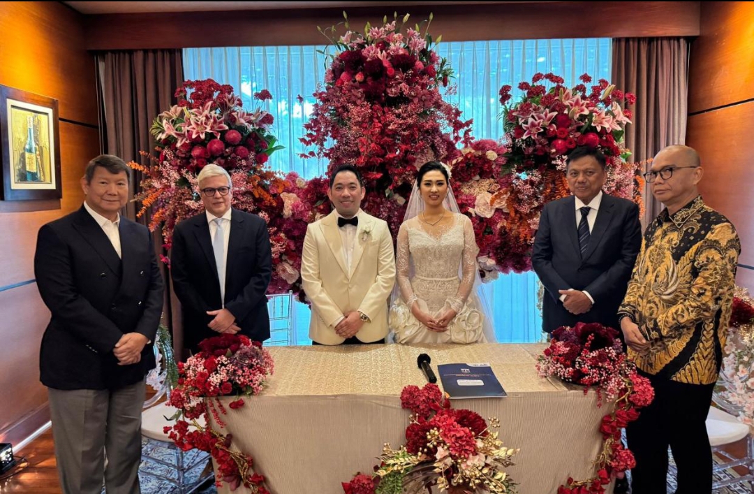Olly Dondokambey dan Hashim  Djojohadikusumo Jadi Saksi Pernikahan Glendy dan Nathania