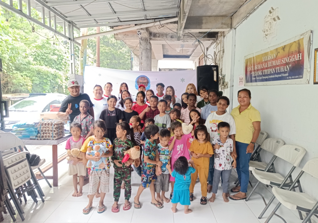 Keceriaan di bakti sosial Buddy Bestie Family bersama anak-anak panti asuhan Terang Titipan Tuhan.