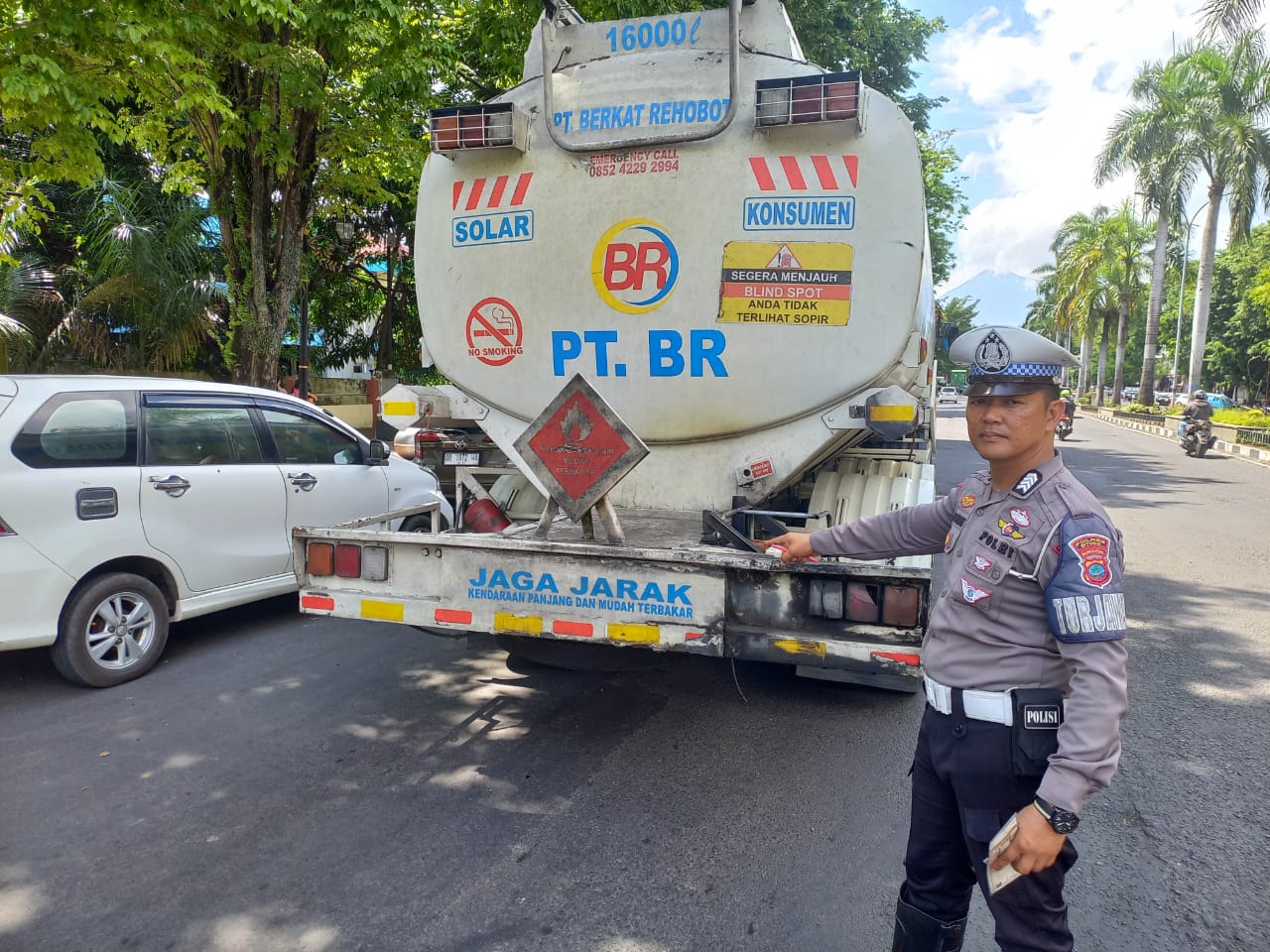 Satlantas Polres Bitung kembali melaksanakan razia kendaraan bermotor menjelang Natal dan Tahun Baru.(Dok Istimewa)