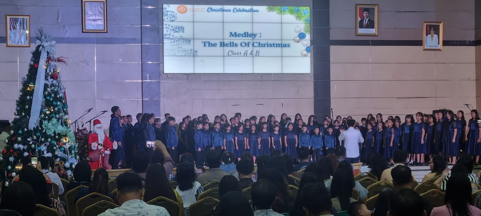 Sambut Perayaan Natal Yesus Kristus 2024, Gema Sangkakala Children Choir (GSCC) menggelar ibadah khusus bertema Natal di Graha Gubernuran Minggu (22/12/24).