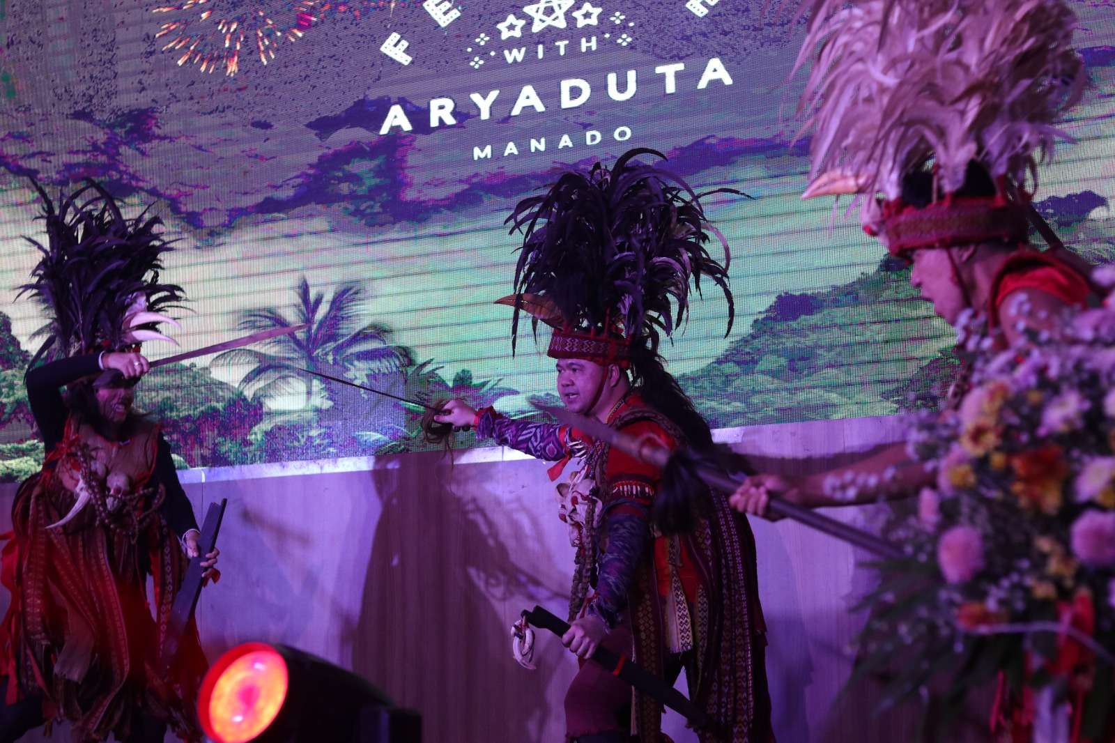 Perayaan malam tahun baru di Aryaduta Manado