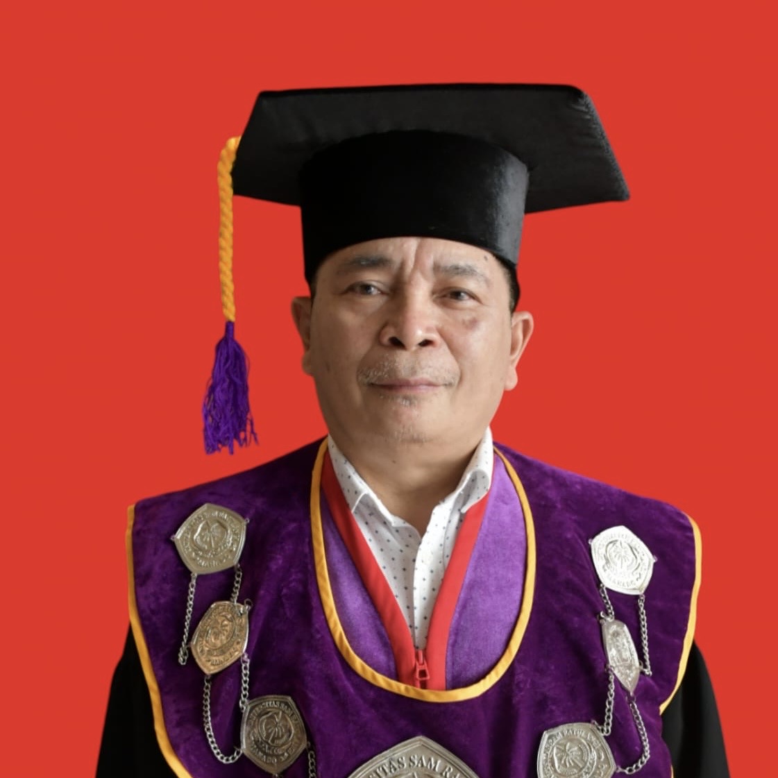 Wakil Rektor 3 Unsrat Dr Ralfie Pinasang SH MH