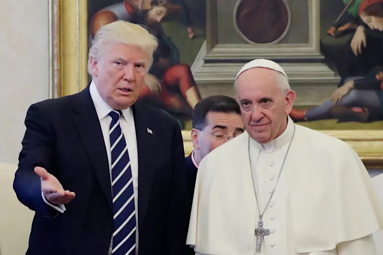 Donald Trump bersama Paus Fransiskus