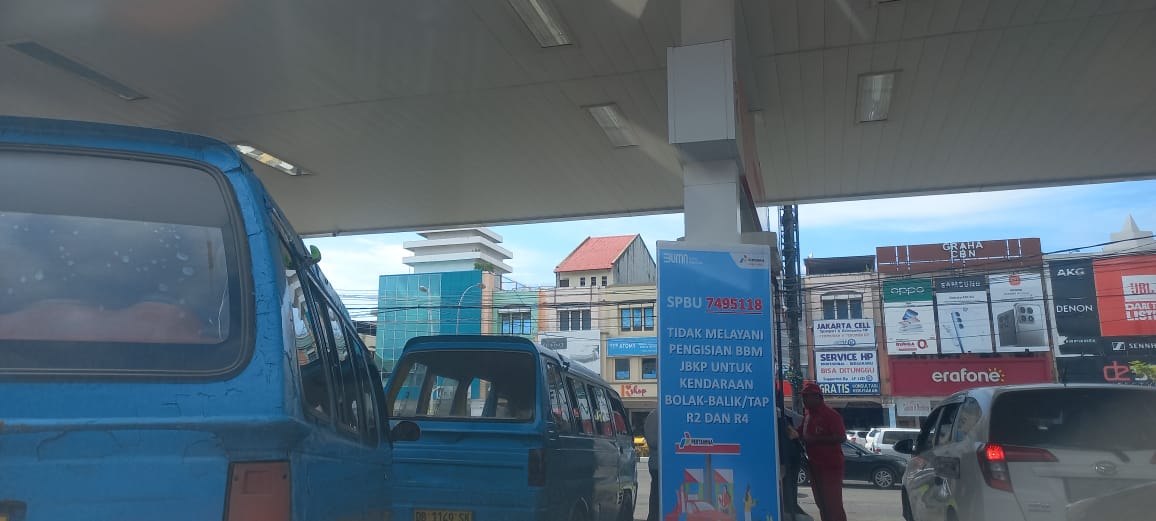 Pemberlakuan Barcode untuk BBM Bersubsidi di Kota Manado.