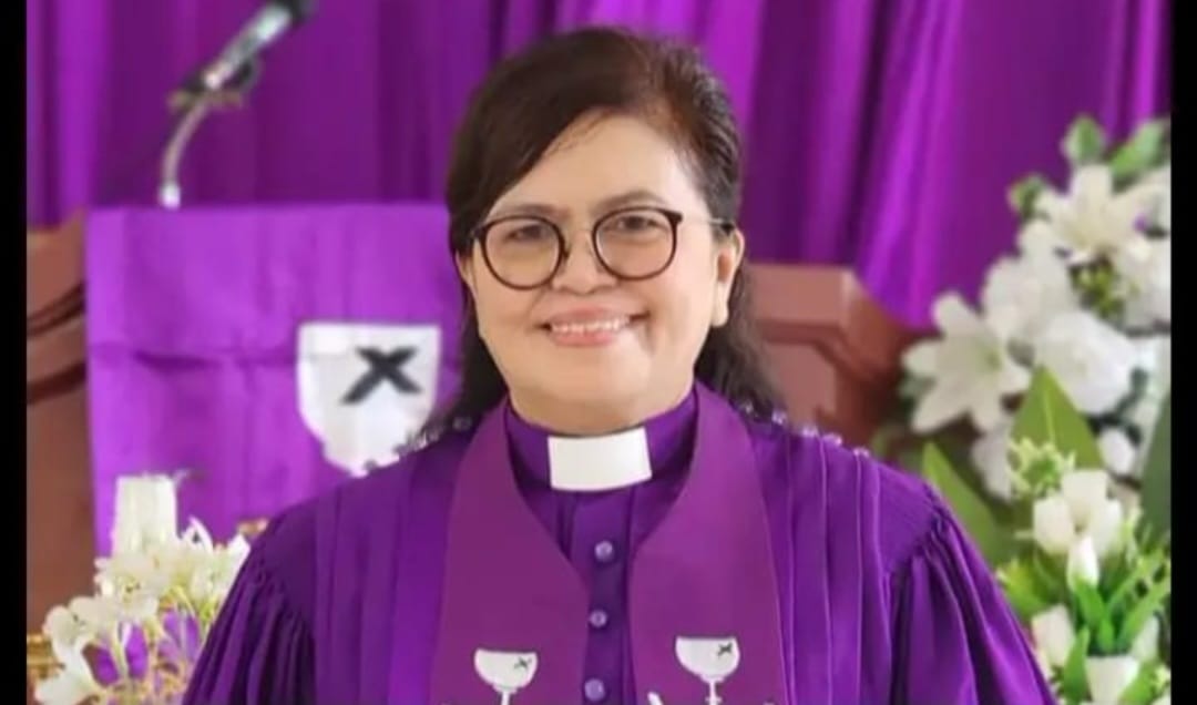 Ketua BPMJ GMIM Eben Haezer Kombos Pdt Cherlie J Muskitta-Pangau STh