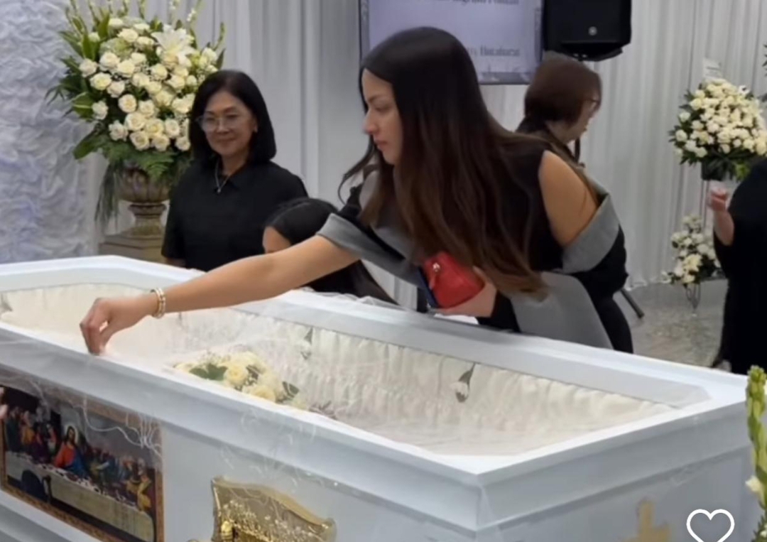 Nia Ramadhani Berduka, Oma  Nia Bernama Meis Poluan Meninggal:  Sekarang  Oma Sudah Bersama Tuhan Yesus