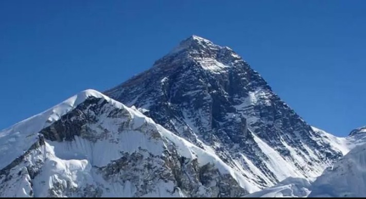 Ilustrasi Gunung Everest.