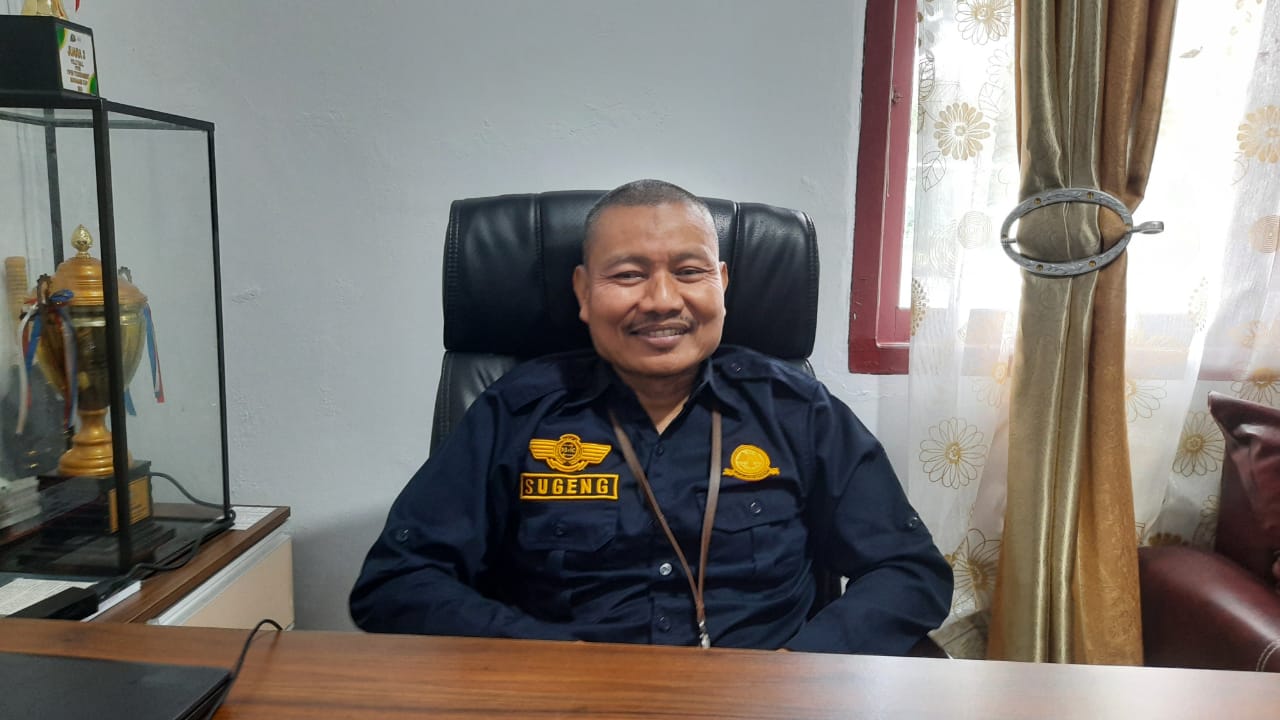 Kepala Bandara Melonguane Sugeng Budiono