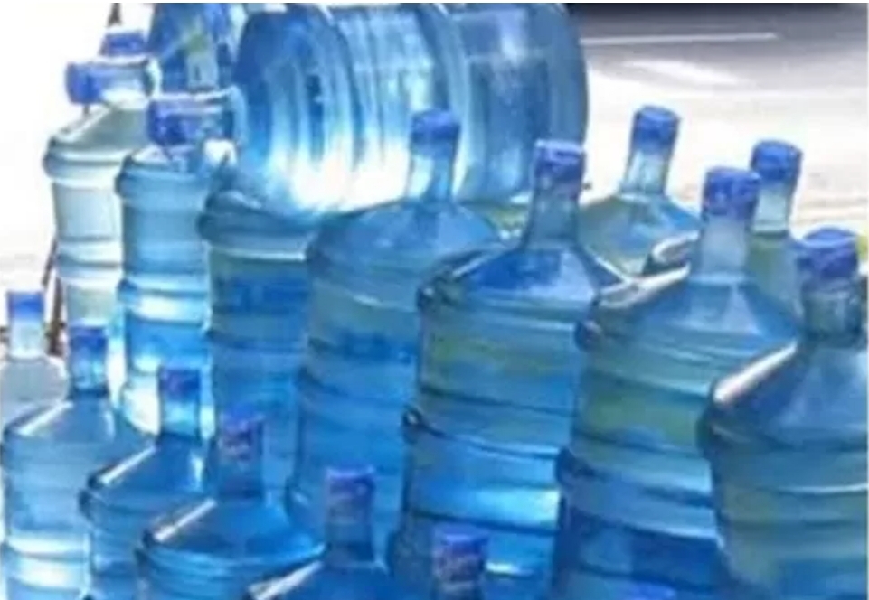Waspada Bahaya Galon Air Mineral BPA, Ancam Gangguan Hormon, Reproduksi, dan Risiko Kanker
