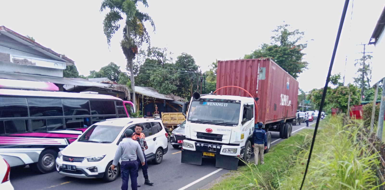 OPERASI Gabungan Dishub dan Polresta Manado Berhasil Menertibkan 19 Kendaraan.
