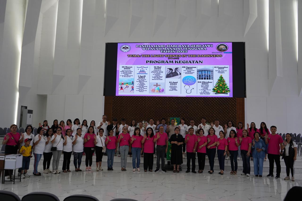 BPMW, Pendeta, Panitia HHRG dan Pelsus Bumorik, saat pembukaan kegiatan HHRG Wilayah Manado Tenggara.