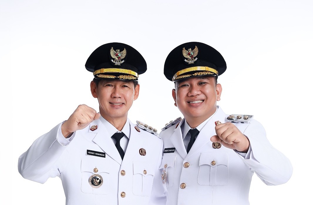 Hengky Honandar - Randito Maringka