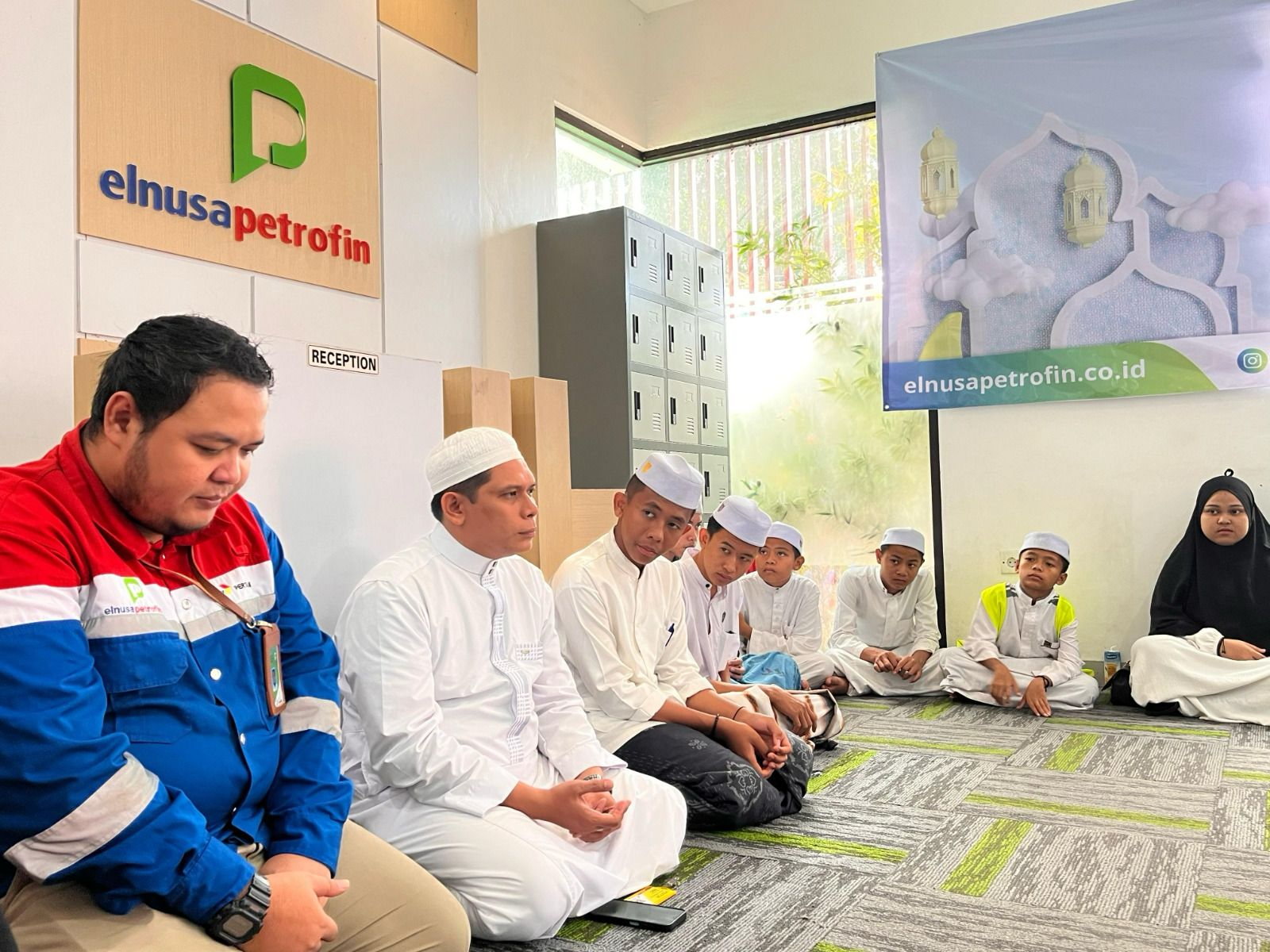 PT Elnusa Petrofin, anak usaha PT Elnusa Tbk (ELSA), kali ini mengajak 849 anak yatim piatu & dhuafa untuk laksanakan doa bersama menyambut Ramadan