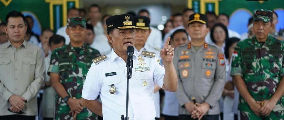Gubernur Sulut, Mayjen TNI (Purn) Yulius Selvanus