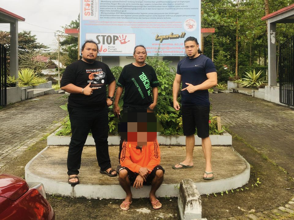 RINGKUS: Pelaku tak berkutik saat diringkus Tim Resmob Polres Minahasa, Selasa (11/3/2025).
