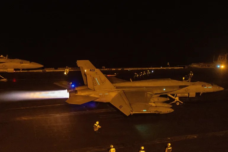 Pasukan CENTCOM melancarkan operasi terhadap target-target Houthi di seluruh Yaman (Handout/Komando Pusat AS melalui AFP)