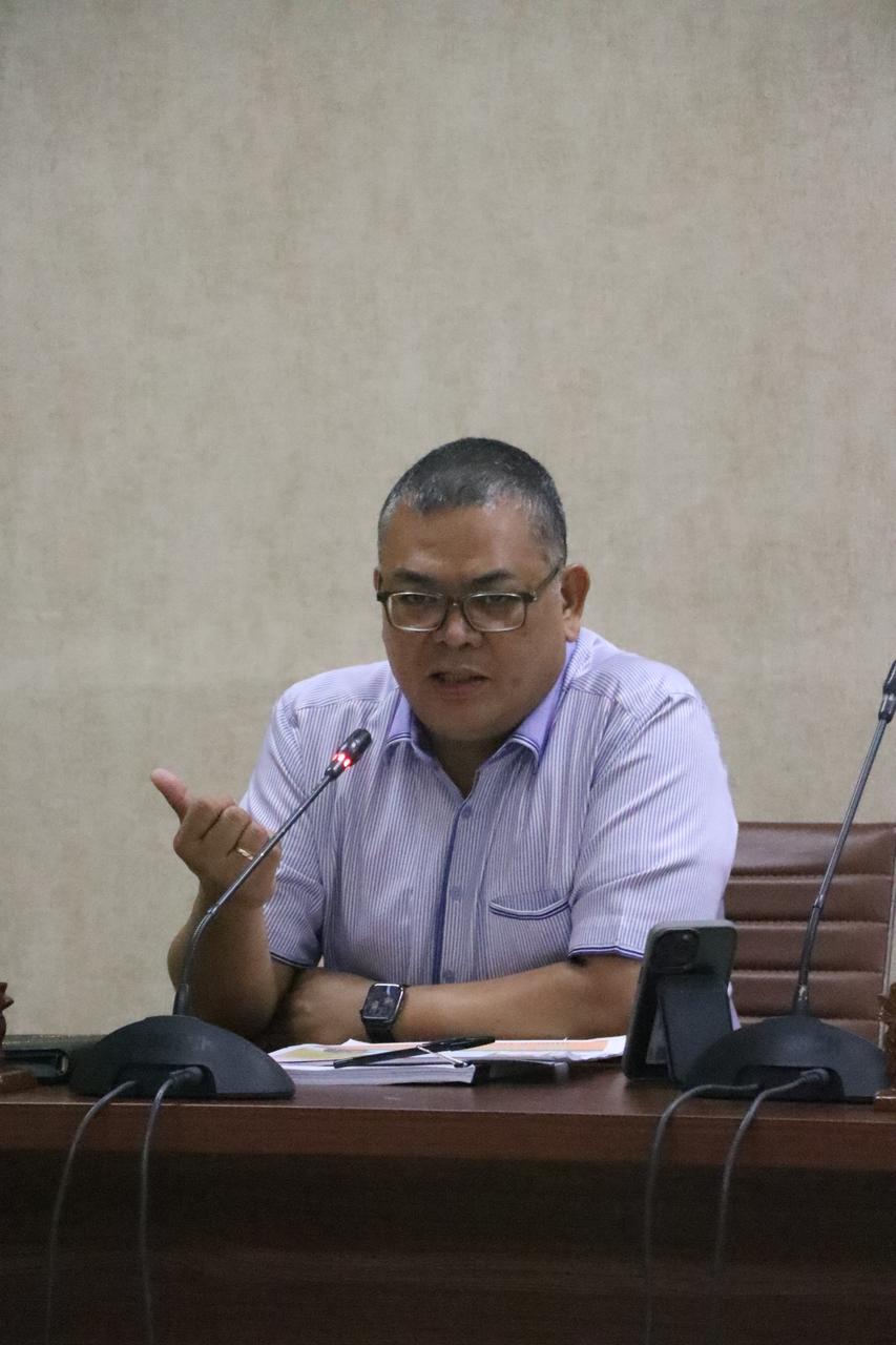 Ketua Fraksi Gerindra Louis Carl Schramm
