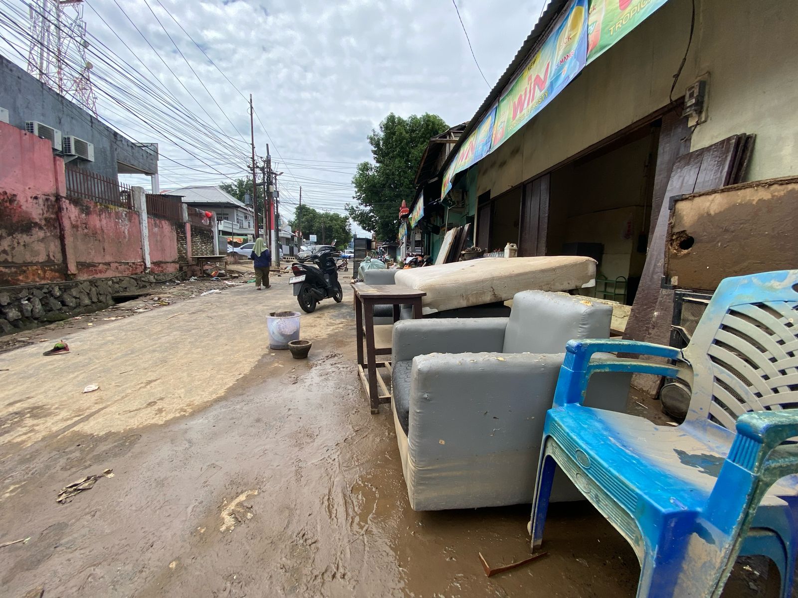POTRET Warga Setelah Banjir di Kelurahan Banjer Manado.