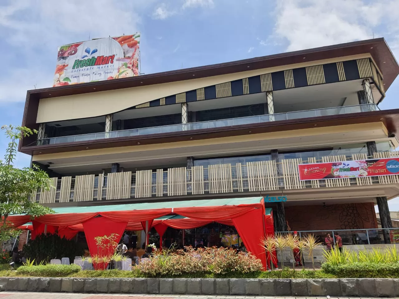 Belanja Kaget yang akan dilaksanakan hari ini bertempat di FreshMart Superstore Paniki.