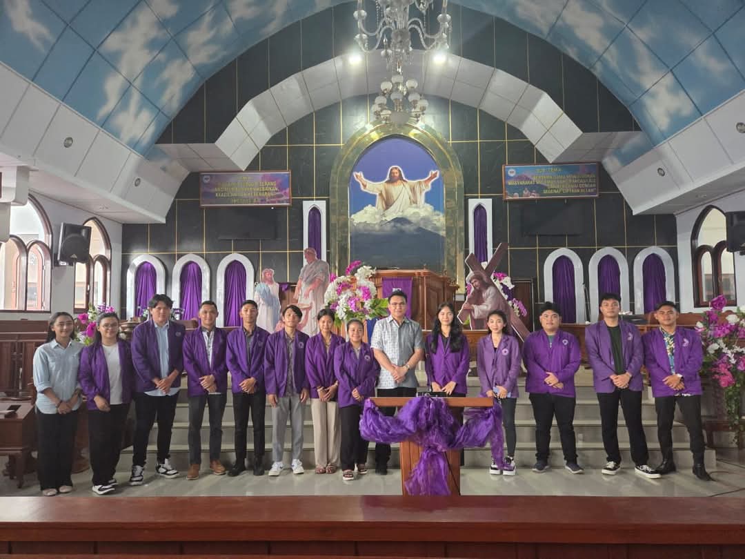 PELAYANAN: Fakultas Teologi Universitas Kristen Indonesia Tomohon (UKIT) melaksanakan Studi Tour sebagai bagian dari perayaan Paskah tahun 2025, Sabtu (12/04/25). (Kredit Foto FB)
