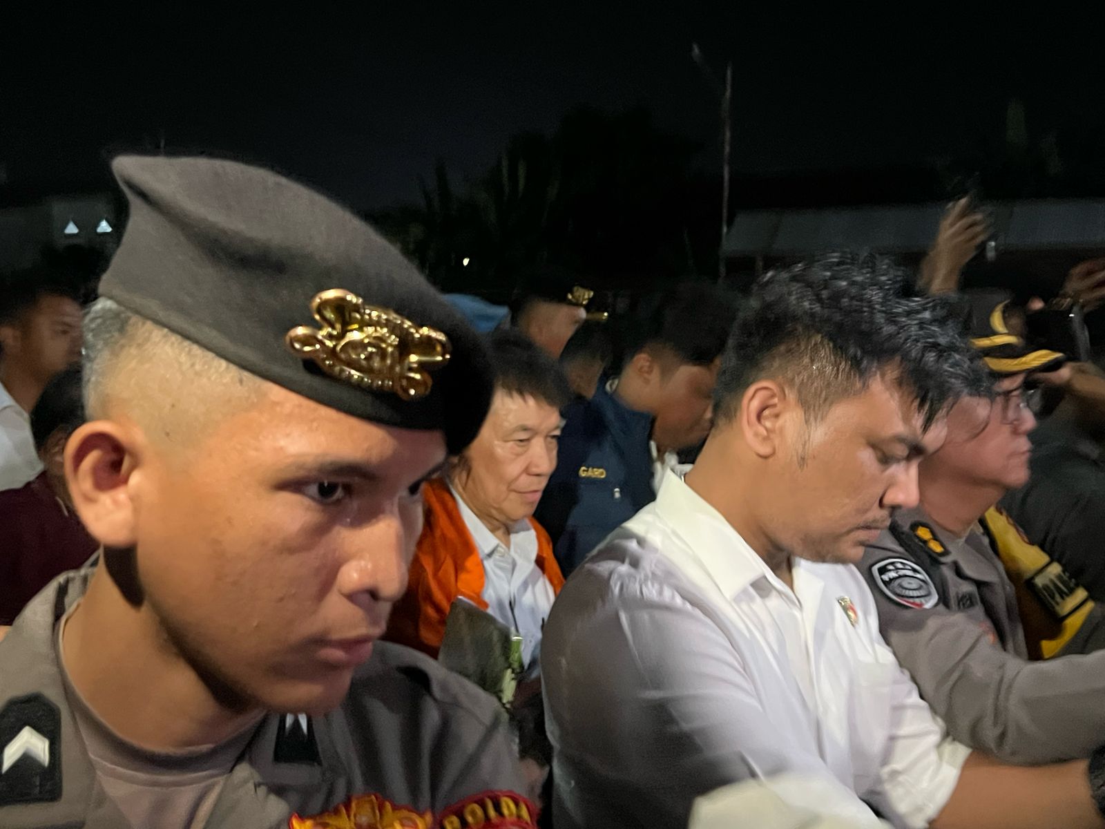 AGK, Asiano Gamy Kawatu juga resmi ditahan penyidik tipikor Polda Sulut, Senin (14/04/2025)