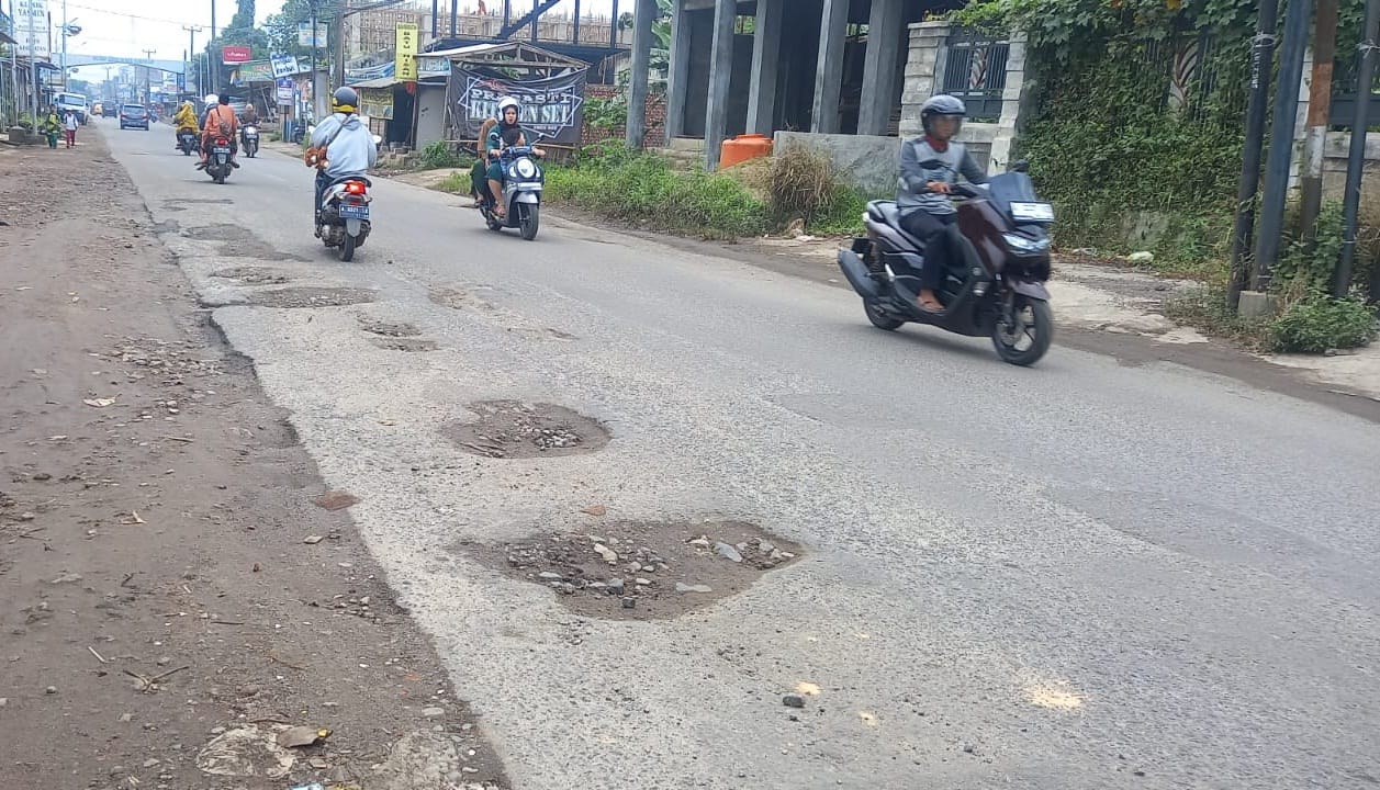 Jalan Rusak di Banten