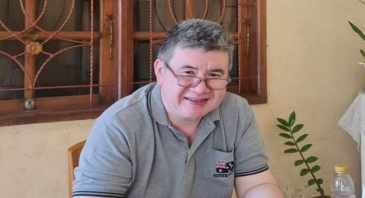 dr Sunny Rumawung