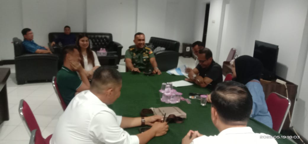 SALAM OLAHRAGA: Rapat Panitia Open Tournament Triathlon Piala Gubernur Sulut Mayjen TNI (Purn) Yulius Selvanus SE, siap digelar September 2025.