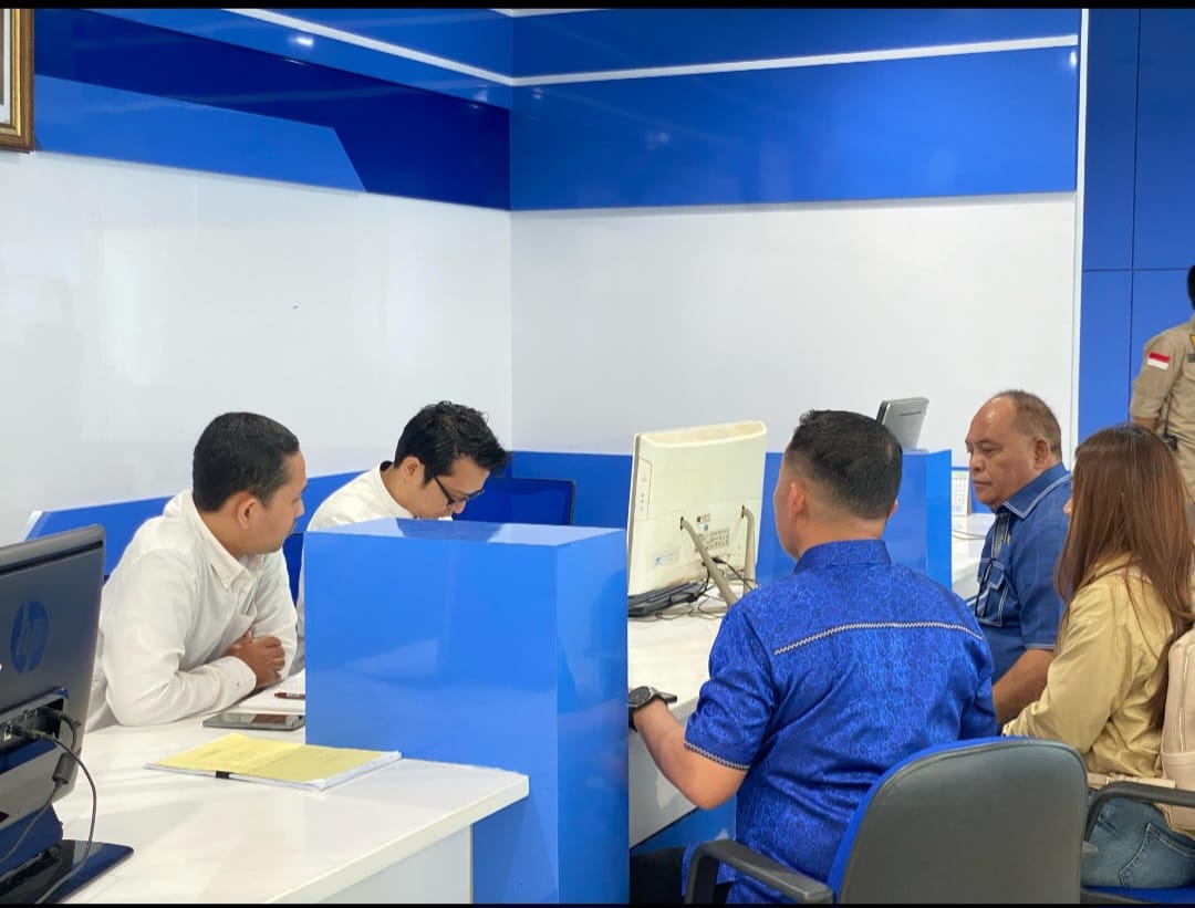 Ketua DPRD Talaud Engelbertus Tatibi, bersama Ketua Fraksi Demokrat Gunawan Talenggoran dan anggota Dona Tine saat menyambangi Kantor Badan Perlindungan Pekerja Migran Indonesia (BP2MI) di Jakarta.