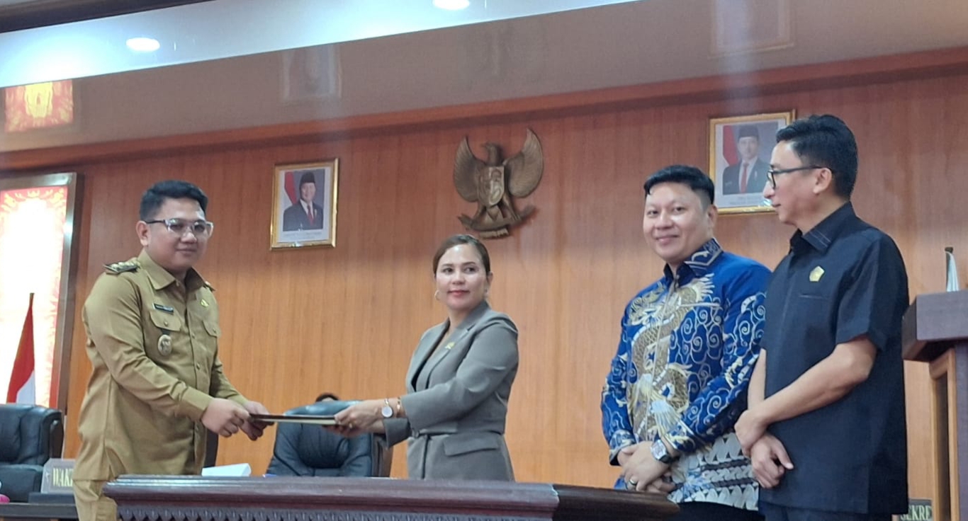 Wakil Wali Kota Bitung Randito Maringka saat menghadiri rapat paripurna DPRD Kota Bitung.(Dok Istimewa)