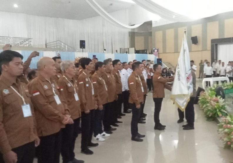 Pelantikan DPD Desa Bersatu Sulawesi Utara di aula Mapalus kantor Gubernur, siang tadi