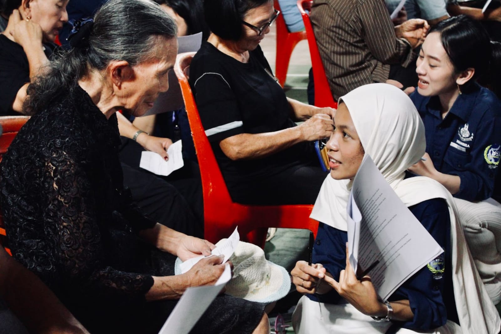 Kegiatan pemeriksaan kesehatan yang diprakarsai AMSA-Unsrat