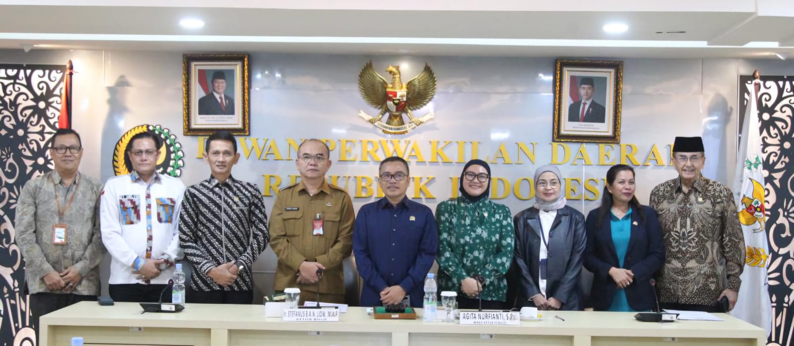 Stefanus BAN Liow saat rapat lintas sektor  terkait penanganan sampah.