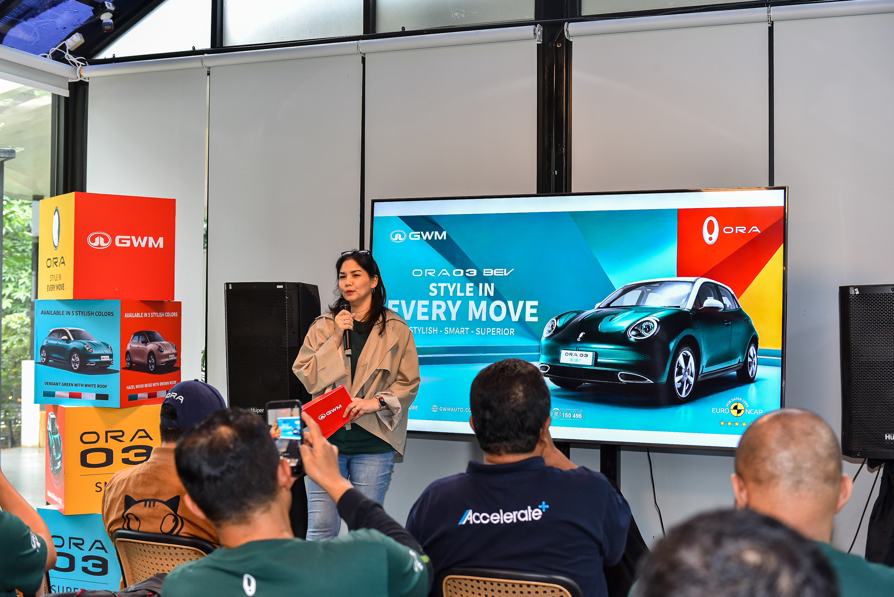 Martina Danuningrat selaku Strategy & Marketing Director GWM Indonesia memberikan kata-kata sambutan di acara GWM ORA 03 Media Drive