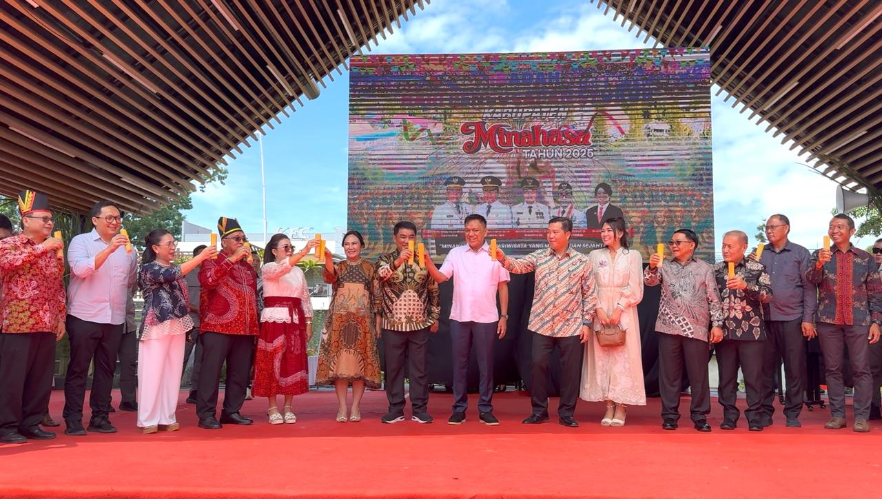MERIAH: Perayaan Pengucapan Syukur di Kabupaten Minahasa, meriah, Minggu (20/7/2025).