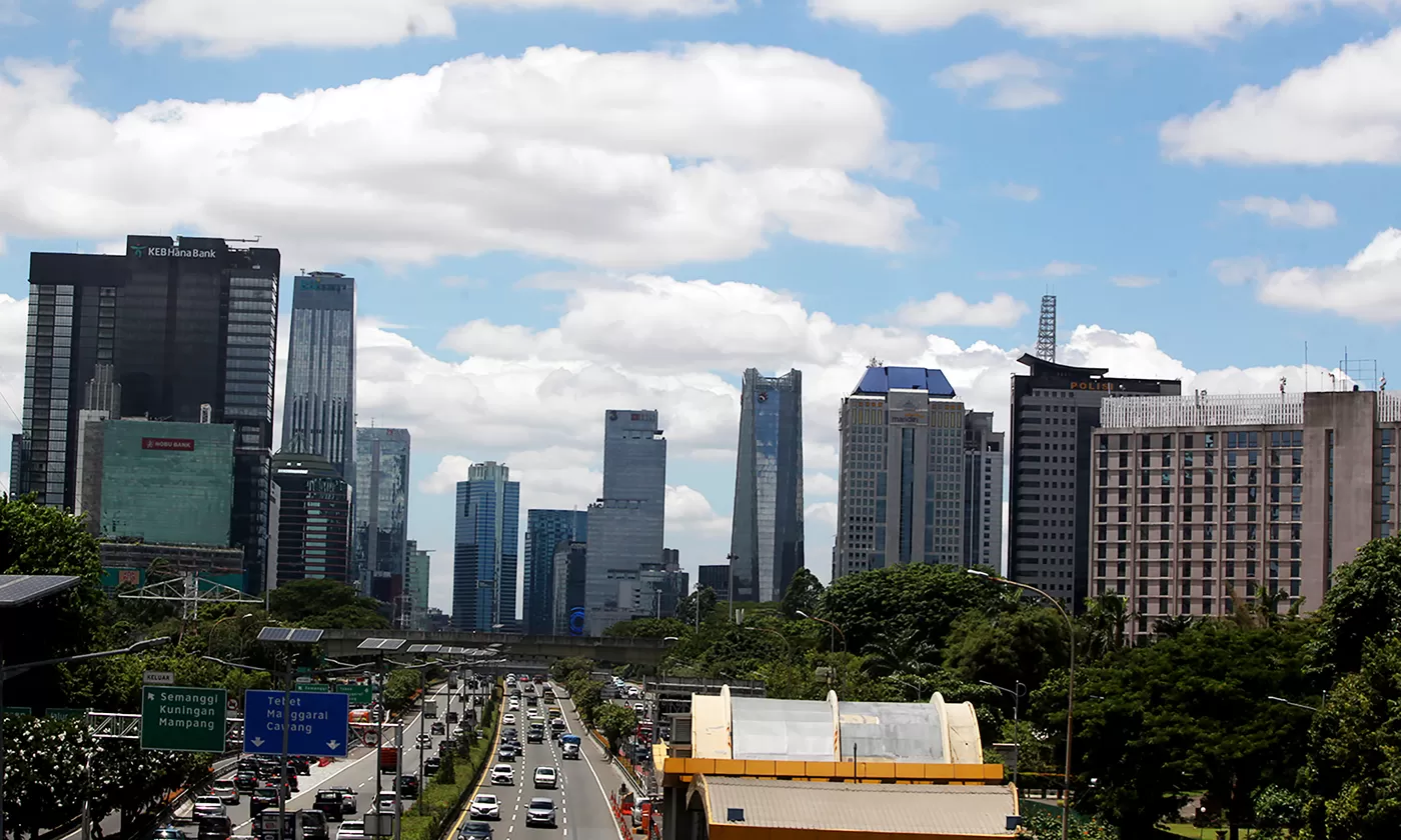Ilustrasi cuaca cerah berawan di Jakarta.