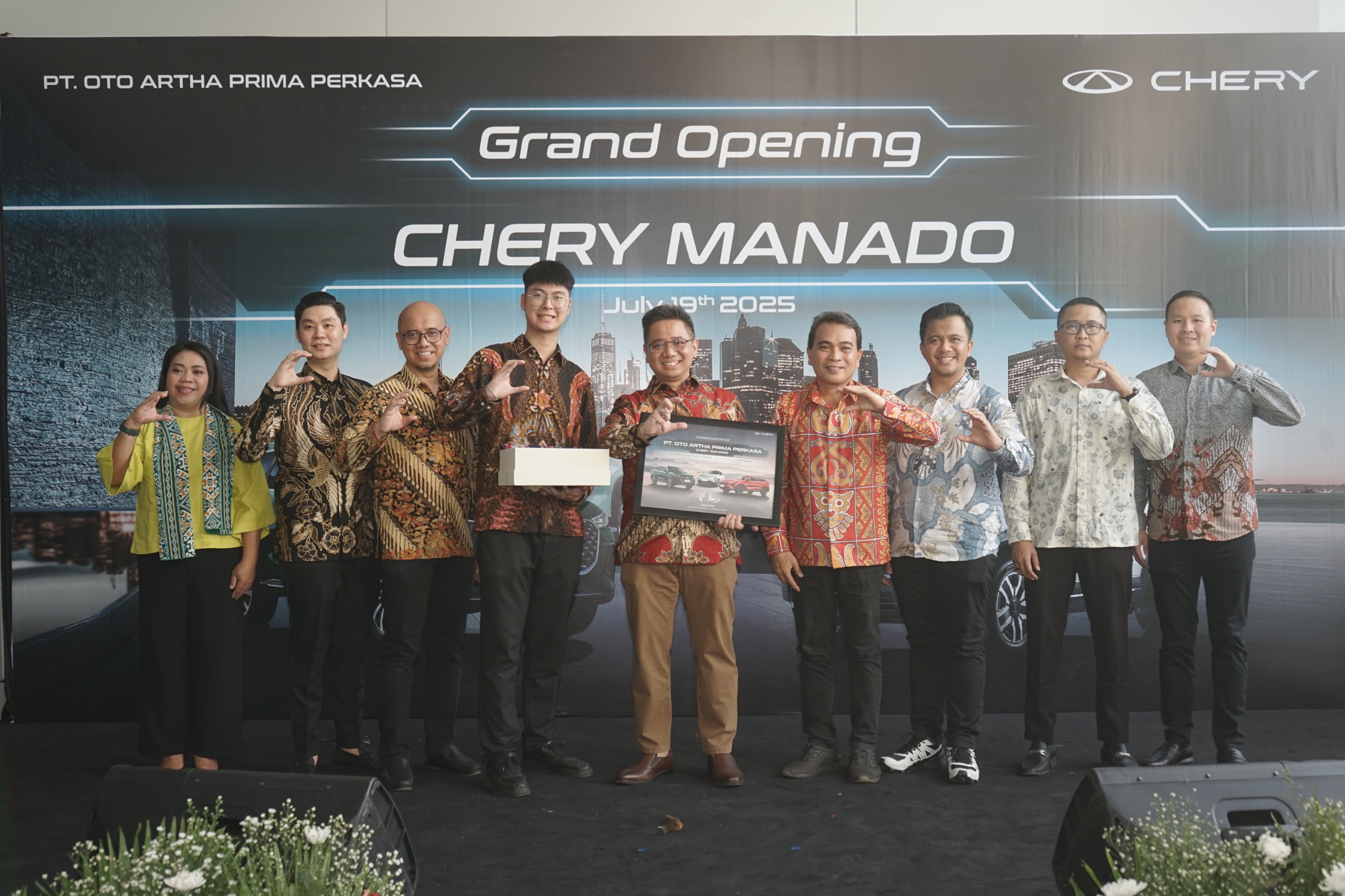 Chery Resmikan Diler ke-52 di Manado. Diler Chery Oto Artha Manado resmi dibuka untuk memperluas layanan premium di Sulawesi Utara