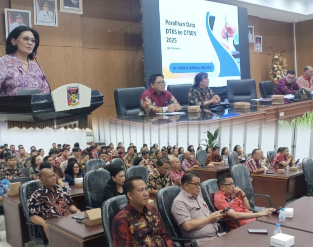 EVALUASI: Rapat evaluasi sistem outsourcing dipimpin Sekkab Minahasa Lynda Watania, Kamis (31/7).