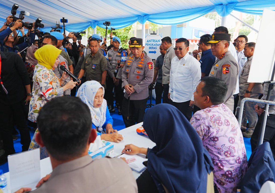 Polri dan Bulog Kick-Off Gerakan Pangan Murah Serentak di Seluruh Indonesia