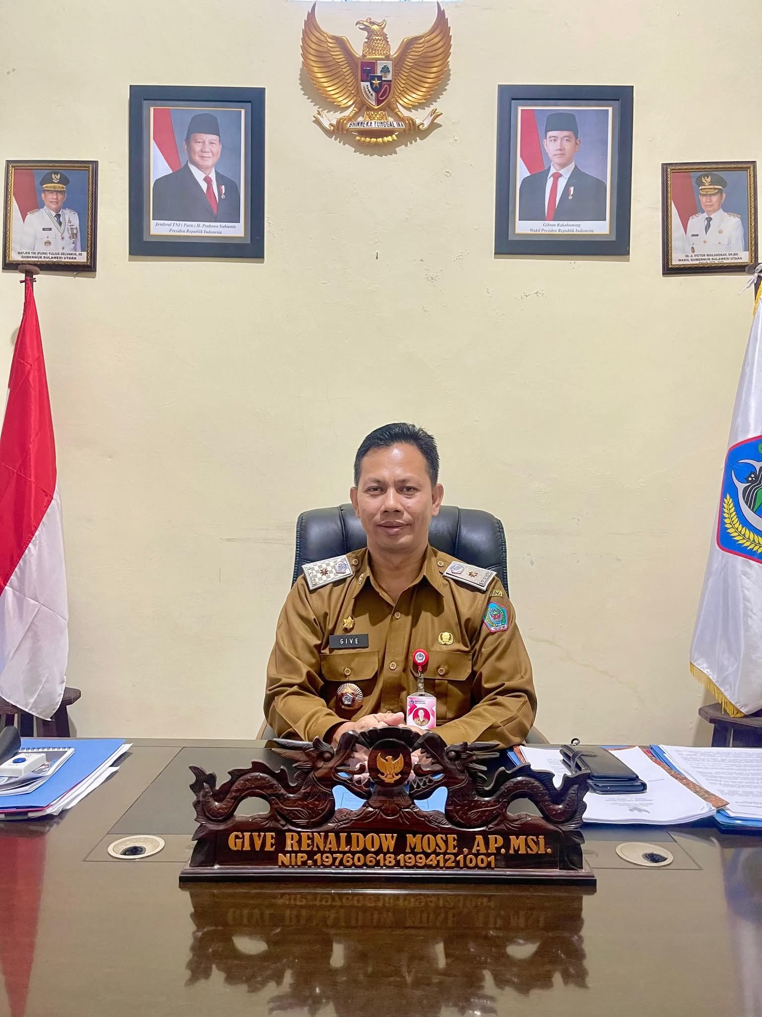 Kepala BKPSDMD Kota Bitung Give Renaldow Mose AP MSi