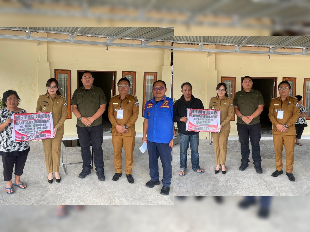 PEDULI: Wawali Sendy Rumajar menyerahkan bantuan santunan kebakaran bagi perwakilan keluarga terdampak. Dok istimewa