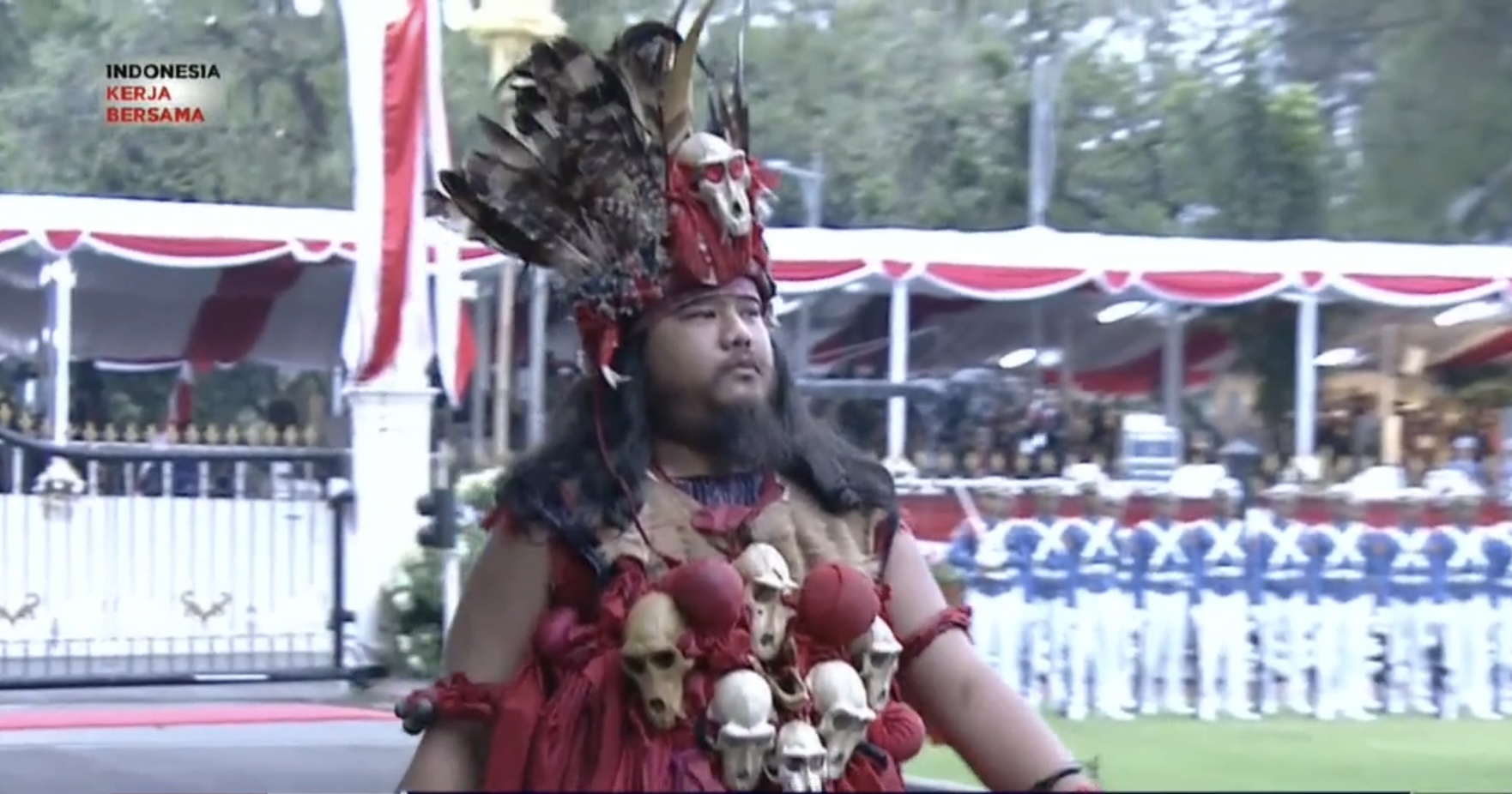 Jussac Rumambi, salah satu sosok yang pernah meraih penghargaan baju adat terbaik pada 17 Agustus tahun 2017 silam era Presiden Joko Widodo (Jokowi), berpulang.