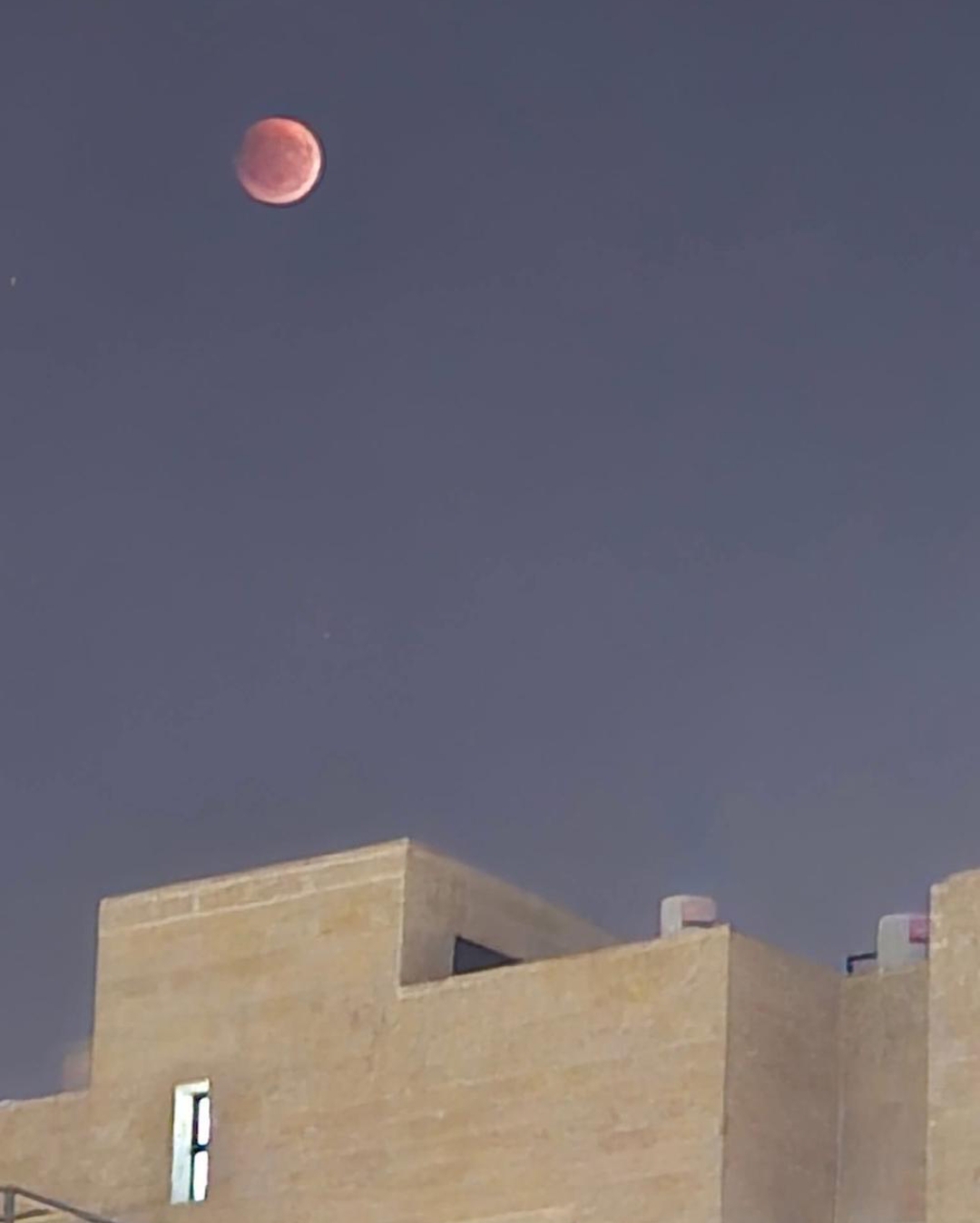 Blood Moon atau gerhana bulan yang terlihat di Israel,  7 September 2025 tadi