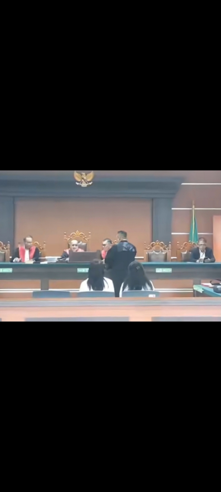 Sidang perdana perkara perintangan penyidikan dengan terdakwa CA dan MT di PN Tipikor Manado.(Dok Istimewa)