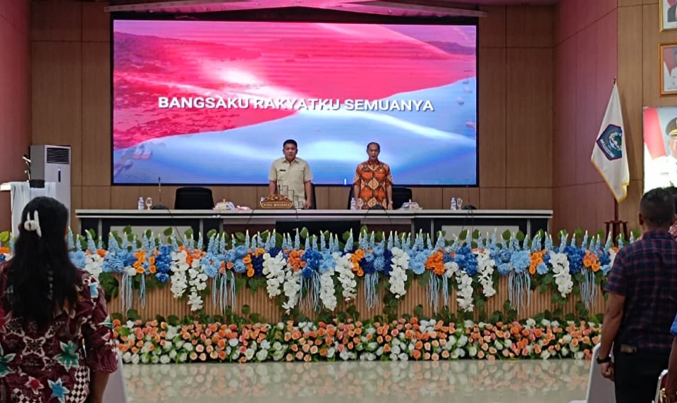 Wakil Wali Kota Bitung Randito Maringka memimpin rapat evaluasi PAD dan retribusi.(Dok Istimewa)