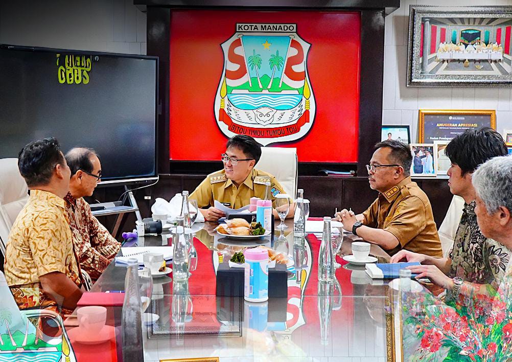 Wali Kota dan Wakil Wali Kota Manado saat menerima kunjungan dari Garuda Sunrise Co Ltd, Senin (29/9).