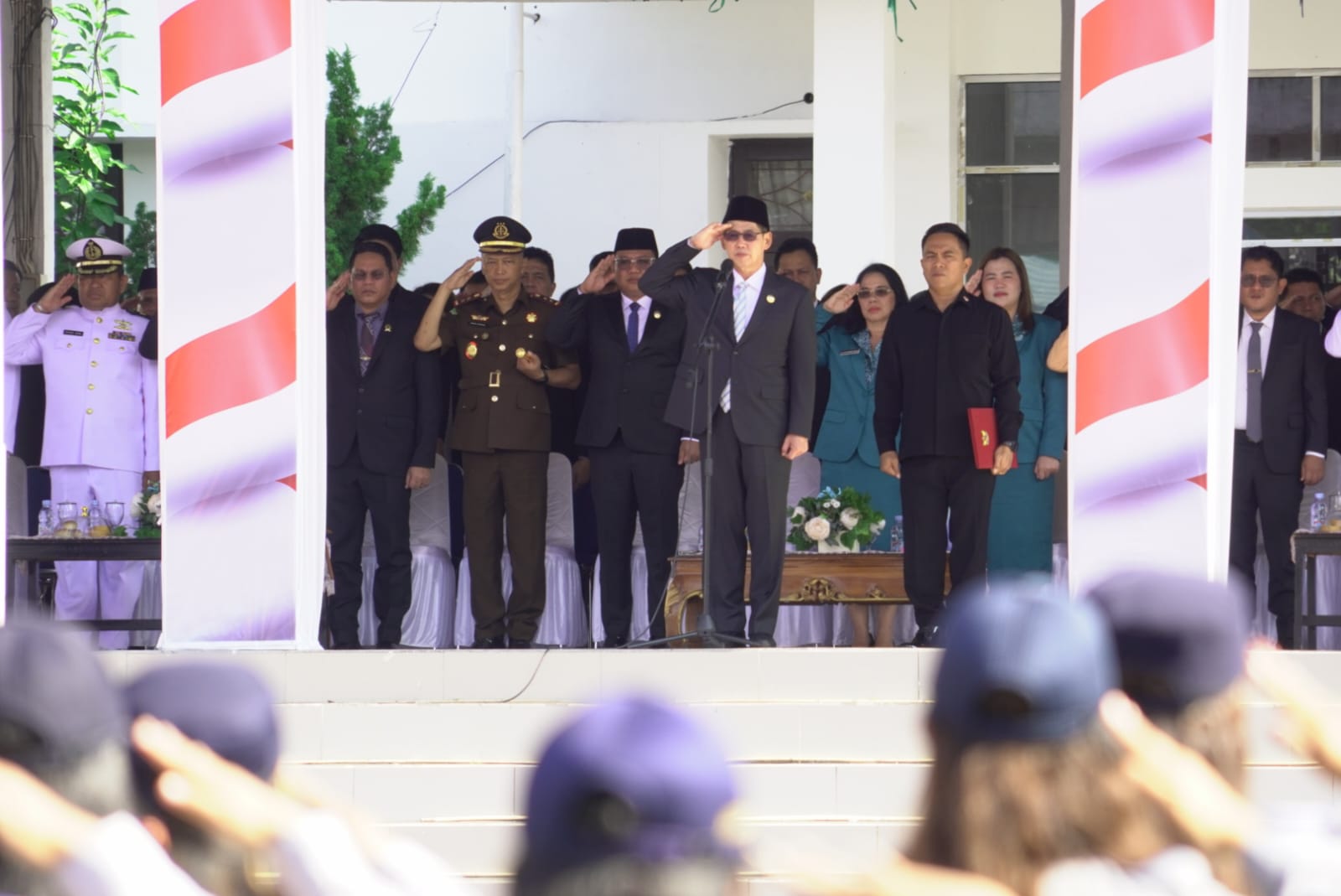 Wali Kota Bitung Hengky Honandar bertindak sebagai inspektur upacara Hari Kesaktian Pancasila.(Dok Istimewa)