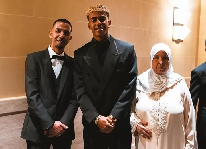 Ayah Lamine Yamal, Mounir Nasraoui, berpotensi merusak karir dan masa depan sepakbola anaknya.