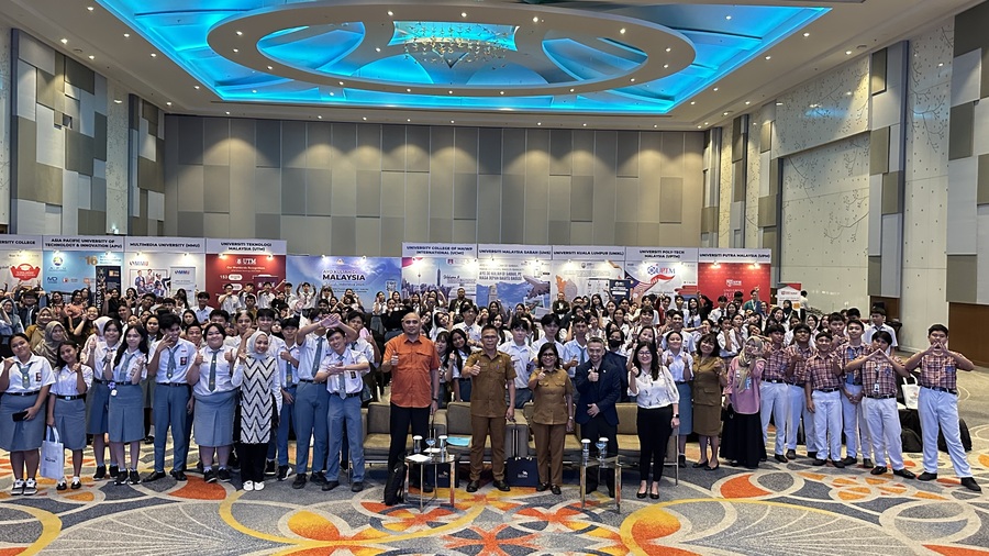Pameran pendidikan Ayo Kuliah di Malaysia 2025 di Manado banjir antusias pelajar se-Sulut